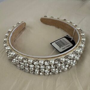 Pearl & Crystal Embellished Headband - White/Silver